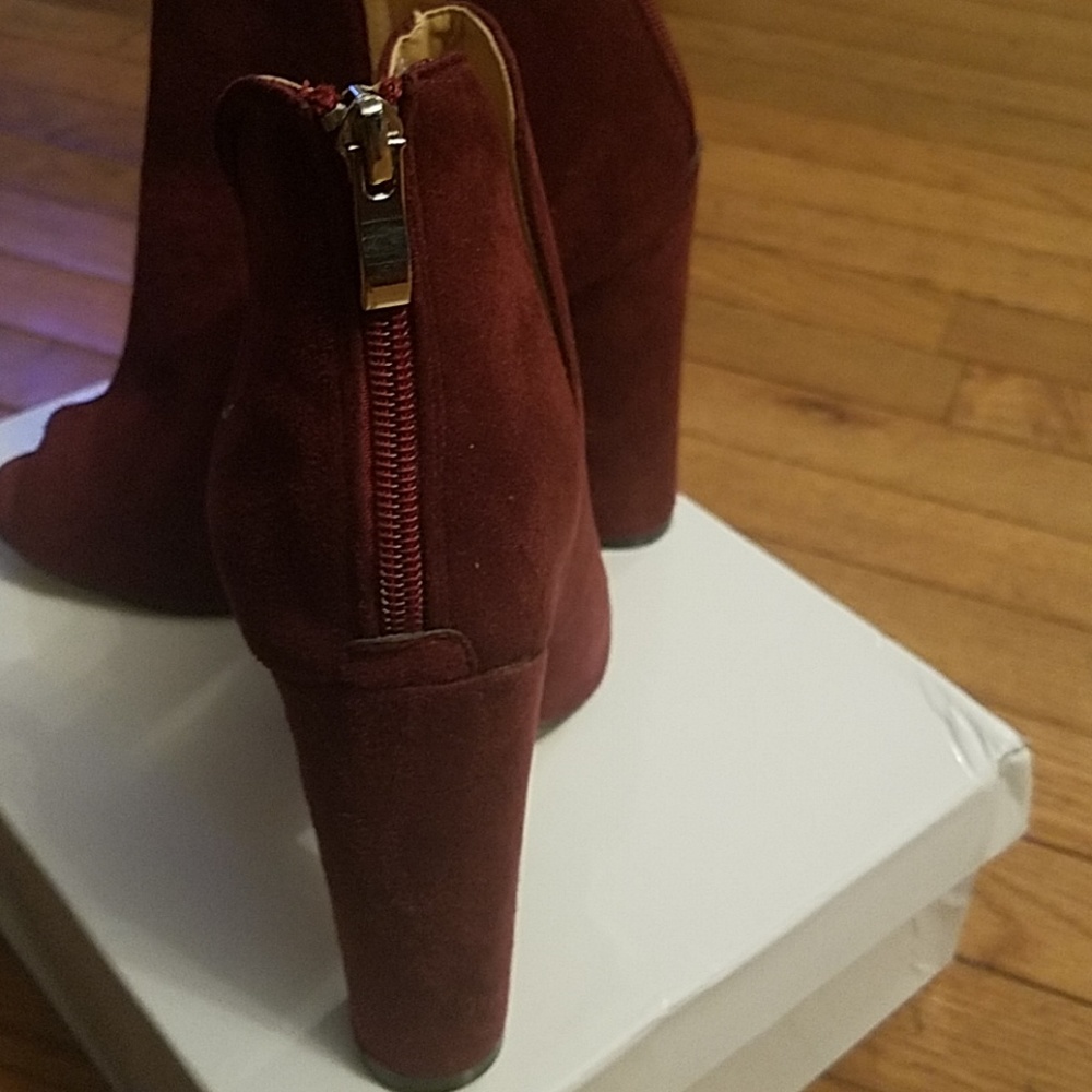 Shoe - Picture 5 of 6